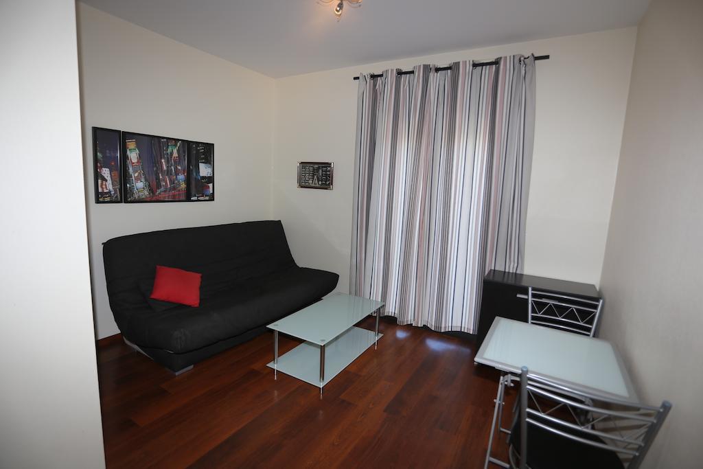 O'Sullivans Bar And Hotel Mandelieu Zewnętrze zdjęcie