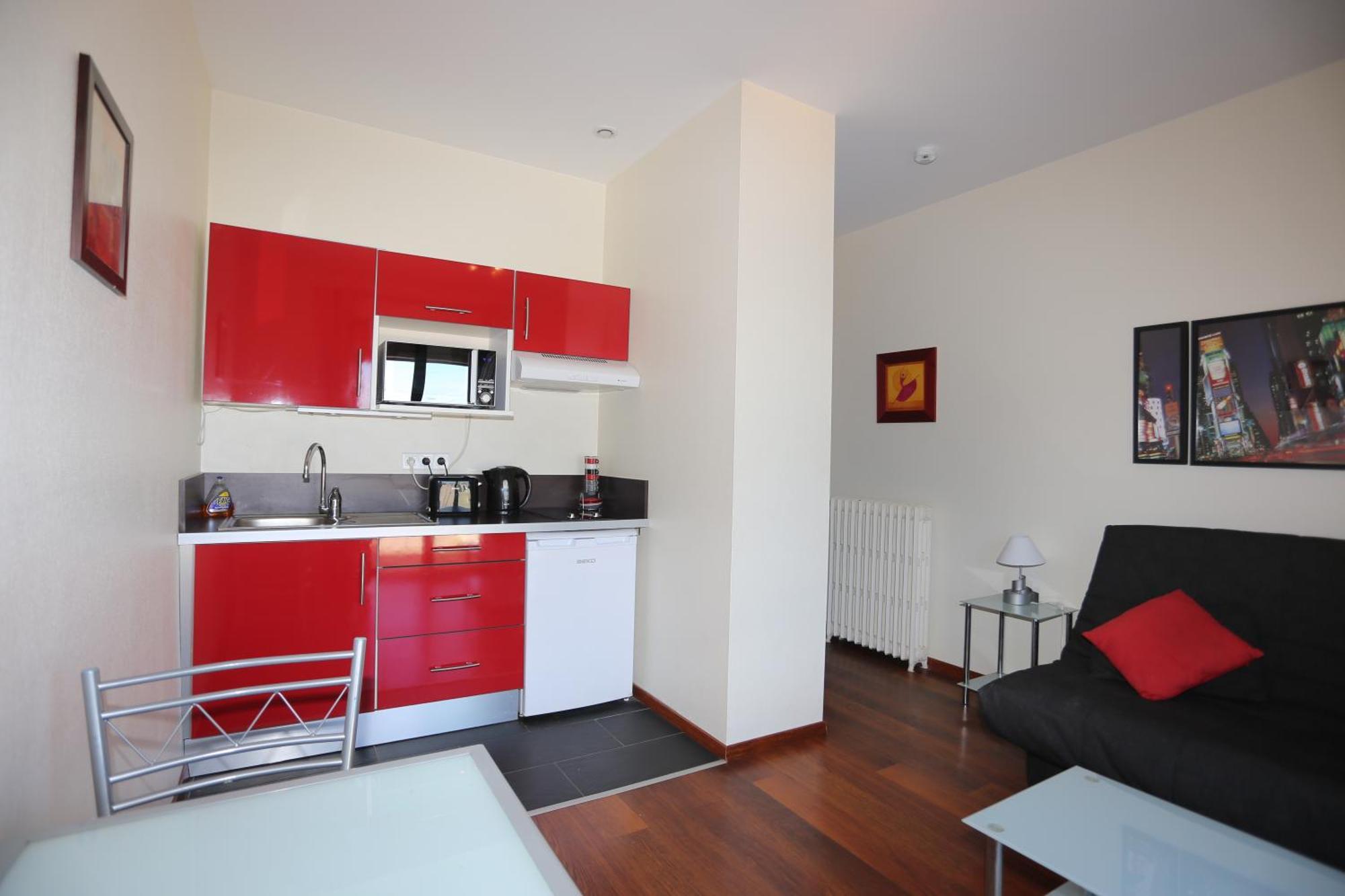O'Sullivans Bar And Hotel Mandelieu Zewnętrze zdjęcie